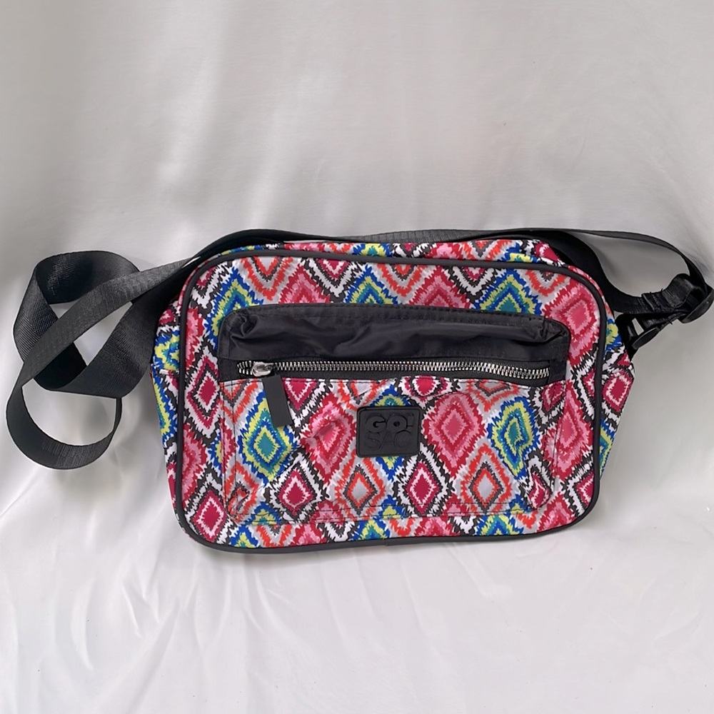 GO SAC (New!)‎ Multi-Colored Aztec Design Crossbody